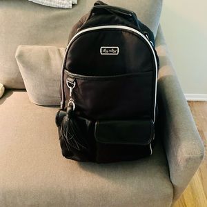 Itzy ritzy boss backpack diaper bag. Like new! Black herringbone.